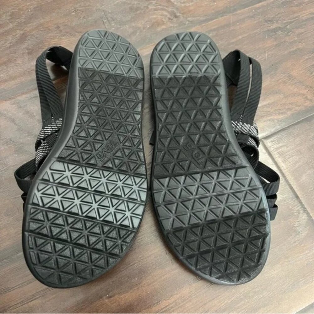 NWT Teva Women's Voya Strappy Sandals Black various sizes - Picture 7 of 8